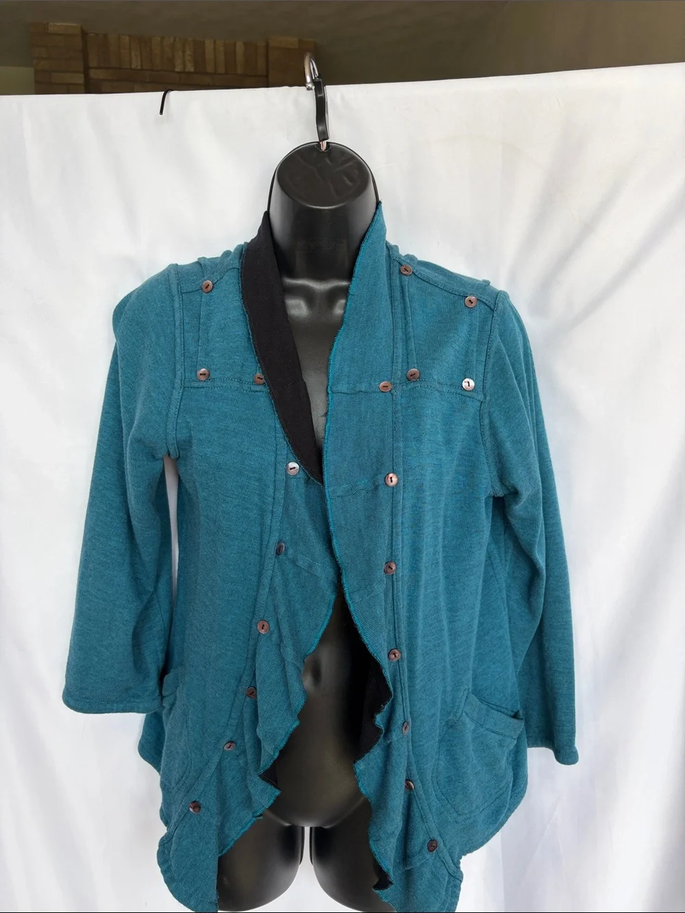 EUC Parsley & Sage reversible open jacket in teal & black w/ button accents,M